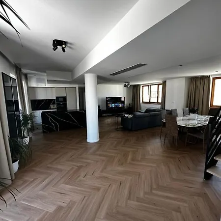Apartamento Luxury Penthouse At The Historical Centre Parking *