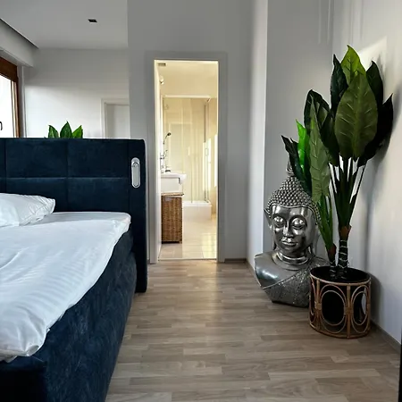 Luxury Penthouse At The Historical Centre Parking Apartamento Bratislava