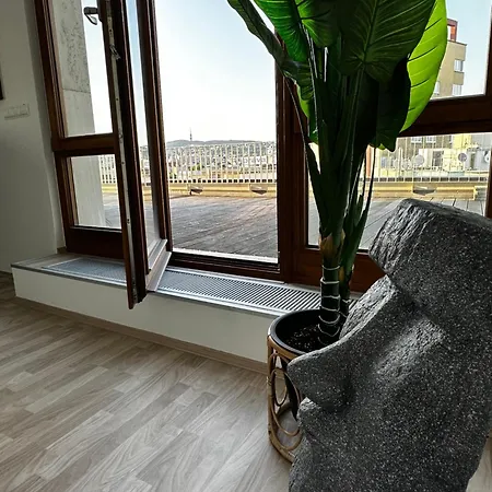 Luxury Penthouse At The Historical Centre Parking דירה